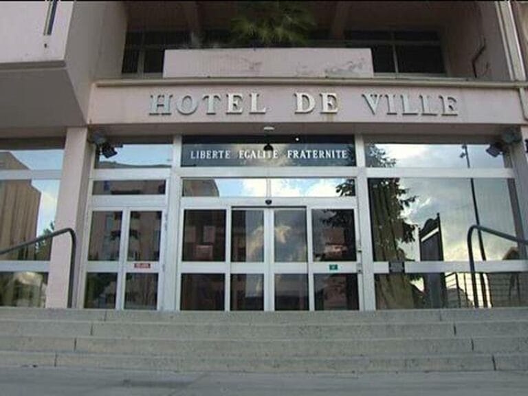 Hotel Ville Vitrolles 768x576